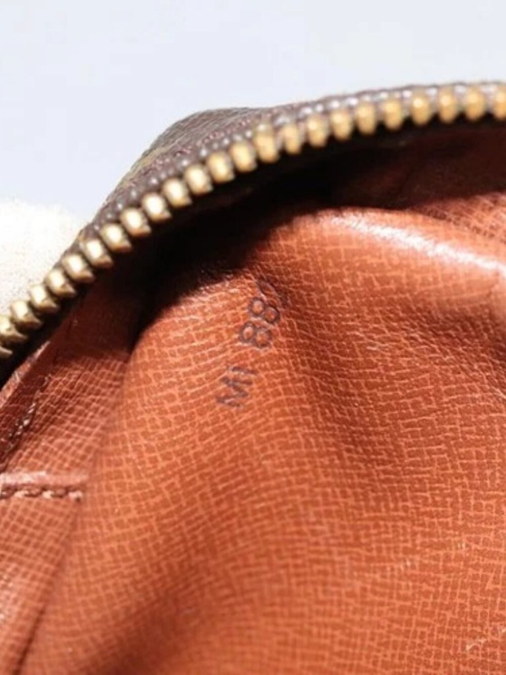 LOUIS VUITTON Monogram Jeune Fille GM Shoulder Bag M51225 LV Auth 105244 - Picture 11 of 16